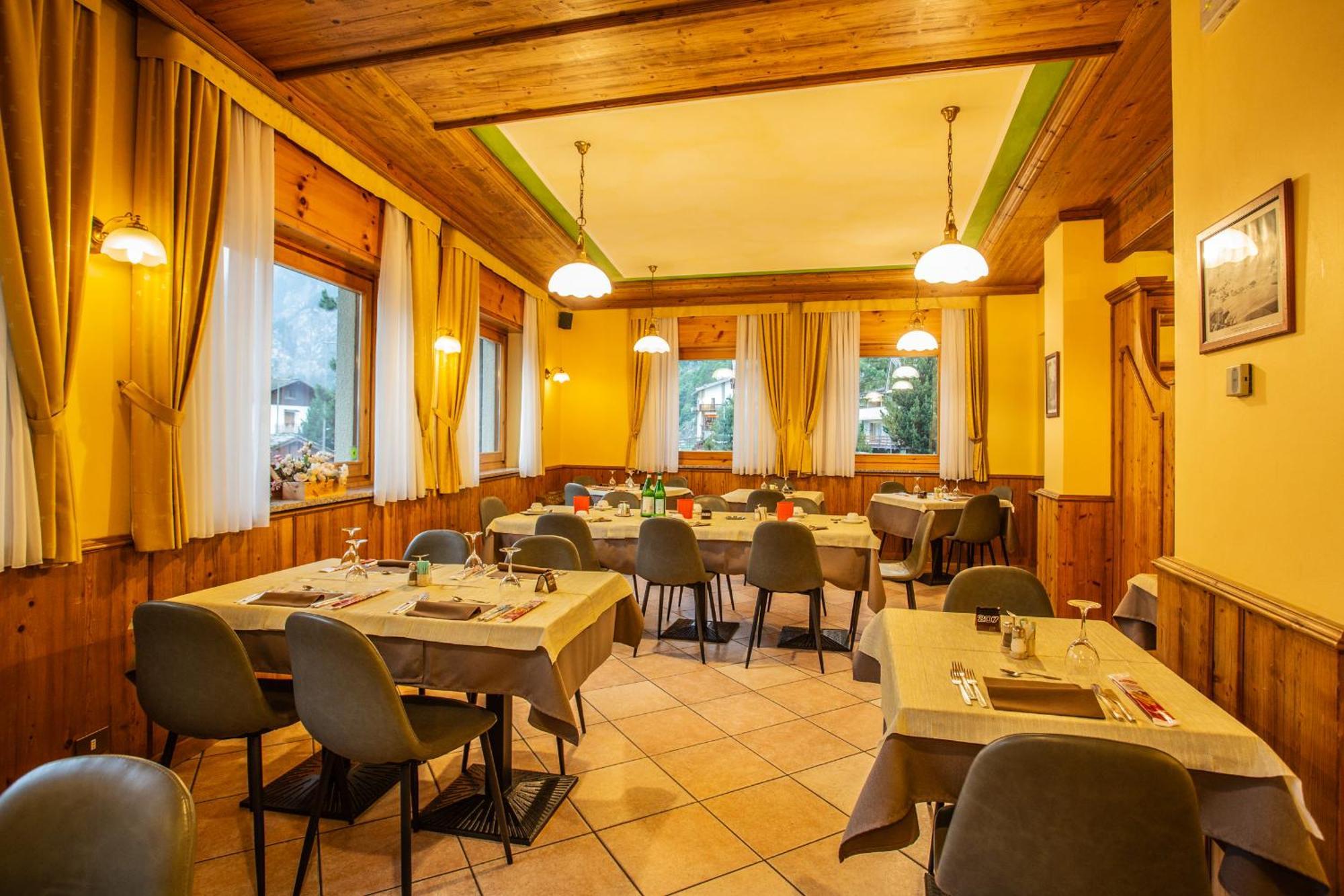 Hotel Bijou Valtournenche Esterno foto